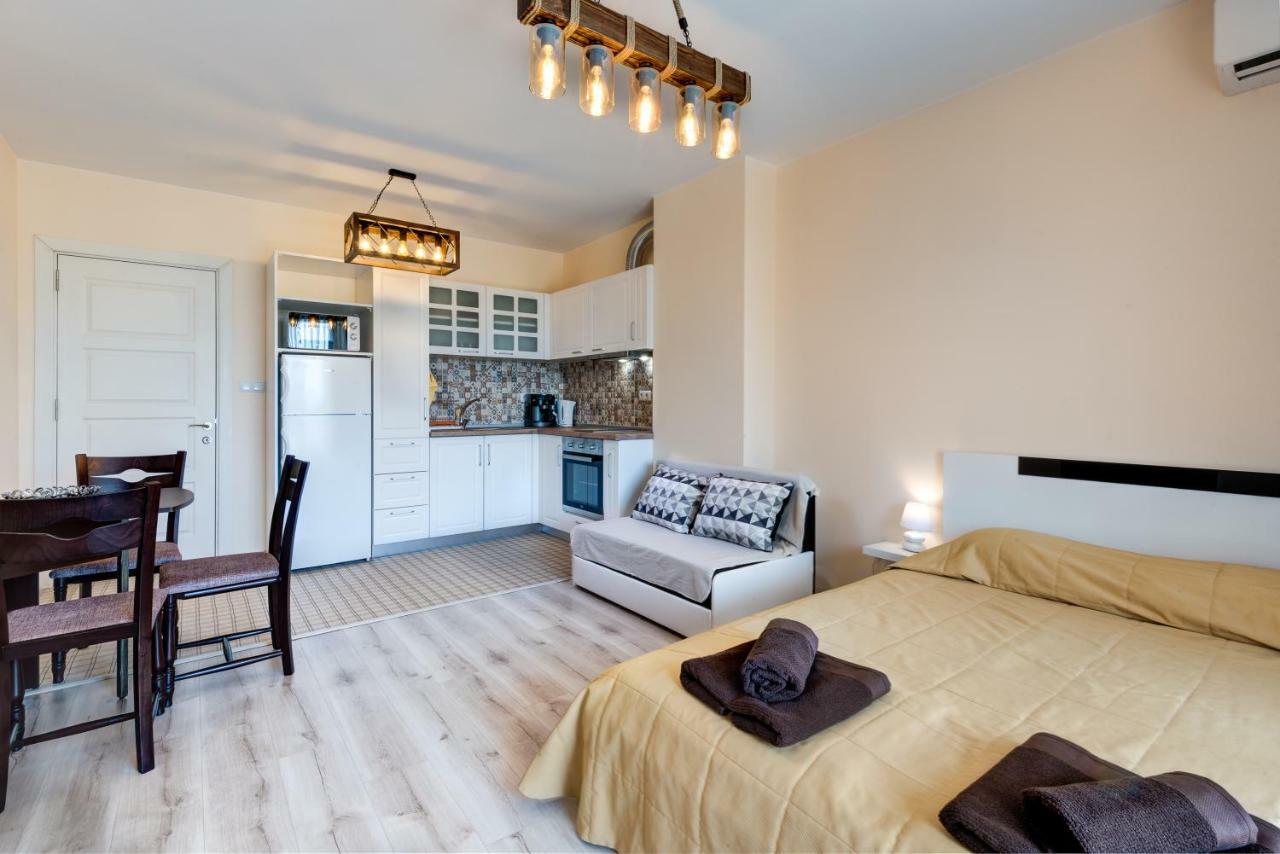 Studio Zia 3- Great Place In Lazur Apartment Burgas Luaran gambar